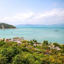 Ảnh: Chốn xanh bình yên giữa vịnh Ninh Vân - Nơi lãng mạn ngắm hoàng hôn dần buông
