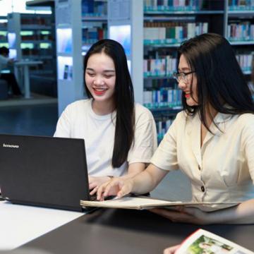 Thêm lựa chọn học đại học cho người muốn nâng cao trình độ tiếng Anh