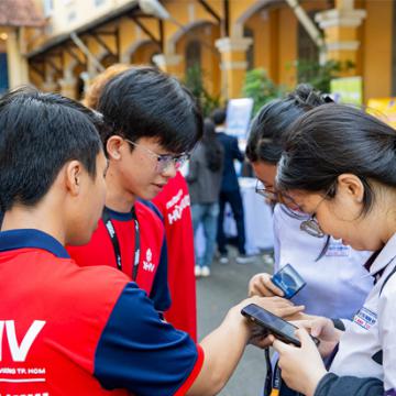 2K8 và ′cái giá′ của việc chọn sai ngành trong thời đại AI