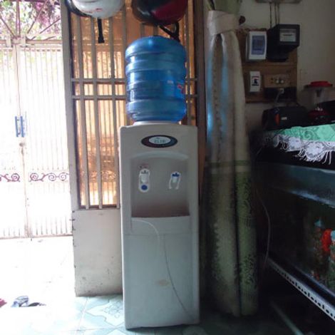 Thanh lý máy nước nóng lạnh Elim