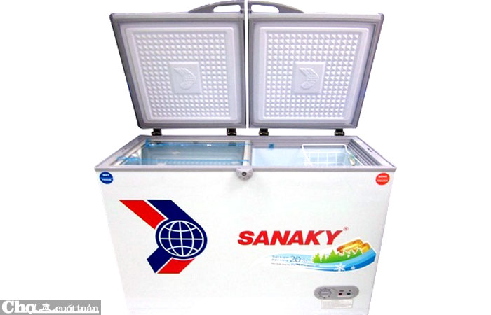 Tủ đông Sanaky VH 2299W1, dàn lạnh đồng