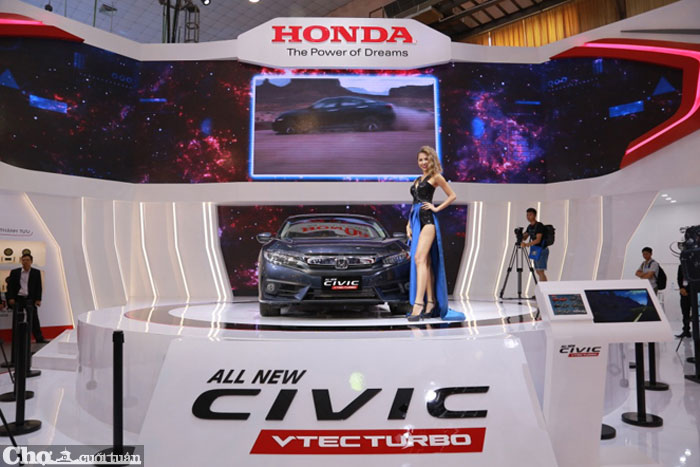 Có gì nổi bật ở Honda Civic thế hệ thứ 10 hoàn toàn mới