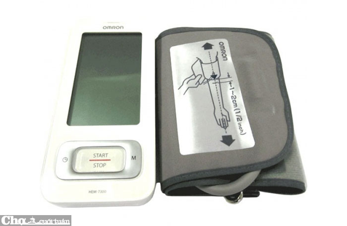 Máy đo huyết áp bắp tay Omron HEM 7300