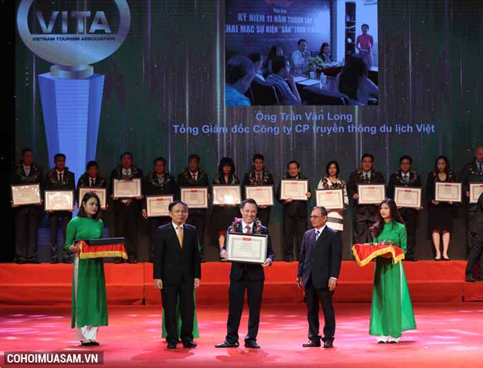 Du Lịch Việt 7 năm liền nhận giải thưởng du lịch Việt Nam - Ảnh 2