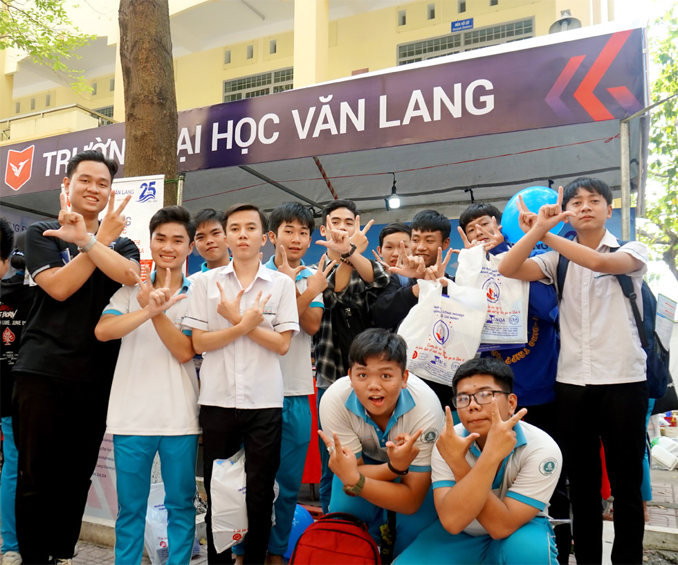 Trường ĐH Văn Lang tuyển sinh 6.885 chỉ tiêu năm 2020 - Ảnh 2