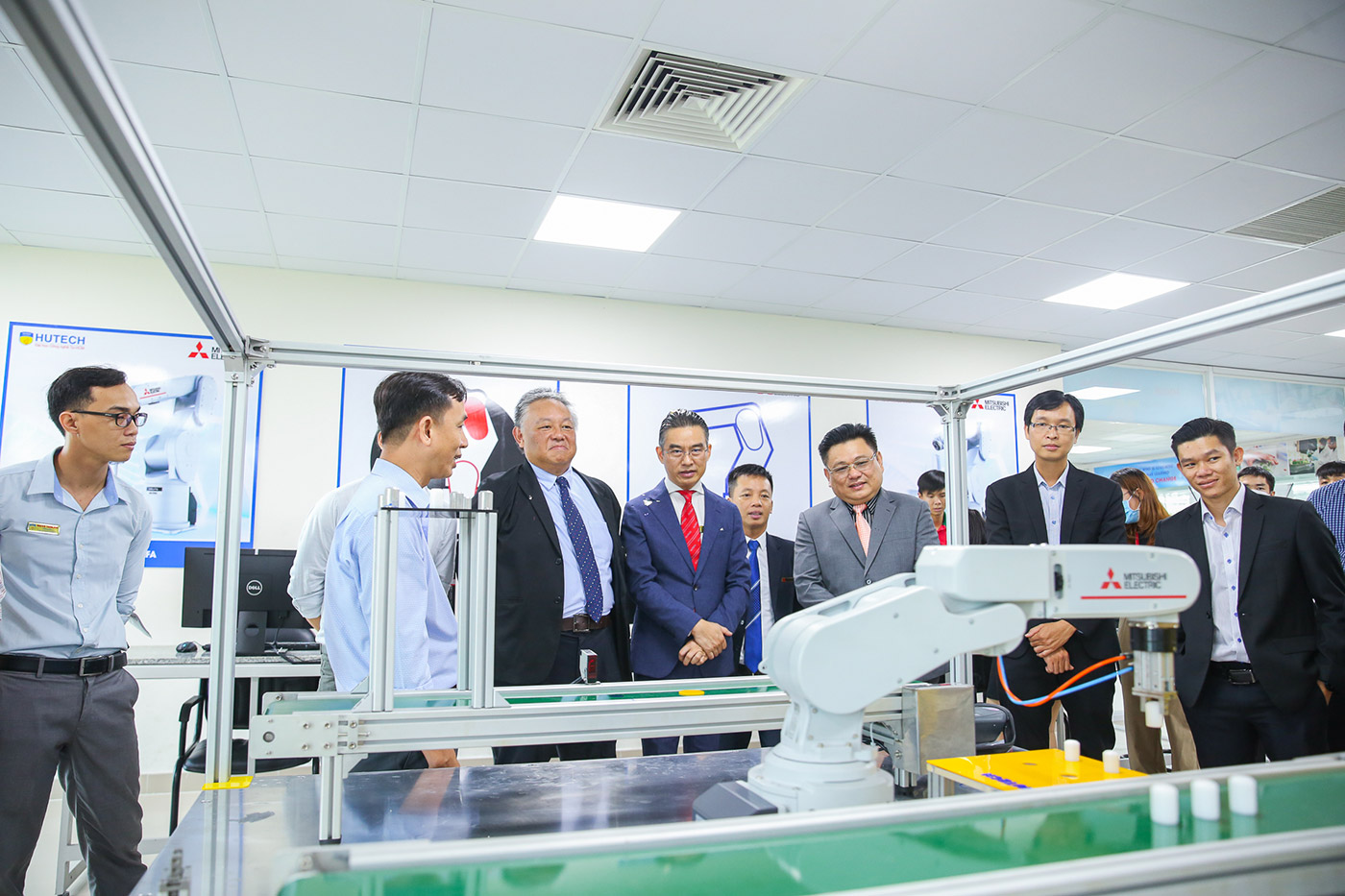 HUTECH khánh thành phòng thí nghiệm AI do Mitsubishi Electric Việt Nam tài trợ - Ảnh 7