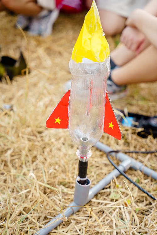 Học sinh trường quốc tế chế tạo tên lửa nước - Ảnh 4