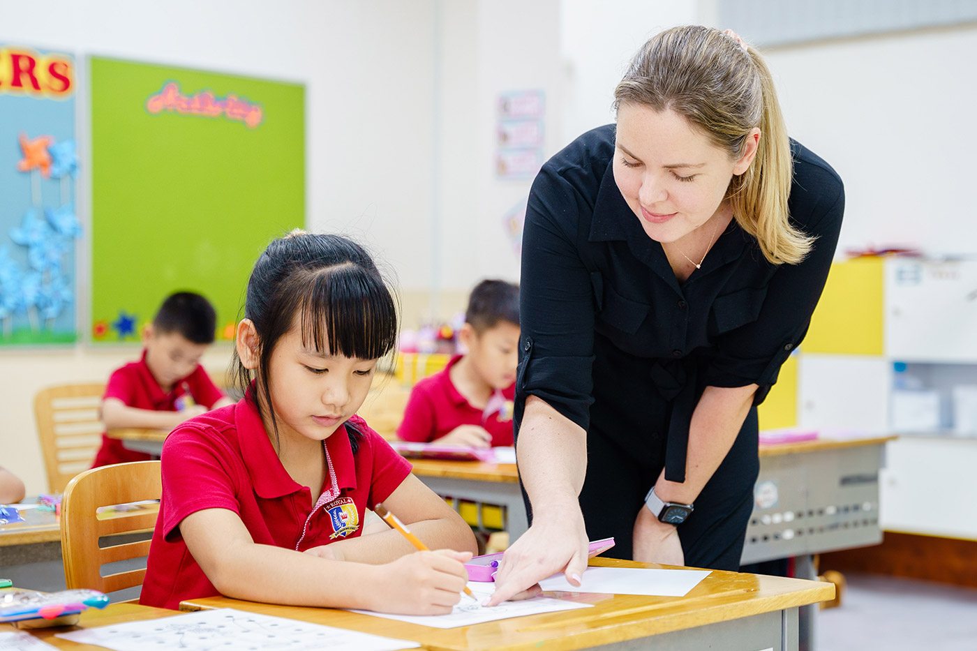 Học sinh Royal School lớp 8 hai lần đạt điểm tuyệt đối Cambridge Checkpoint