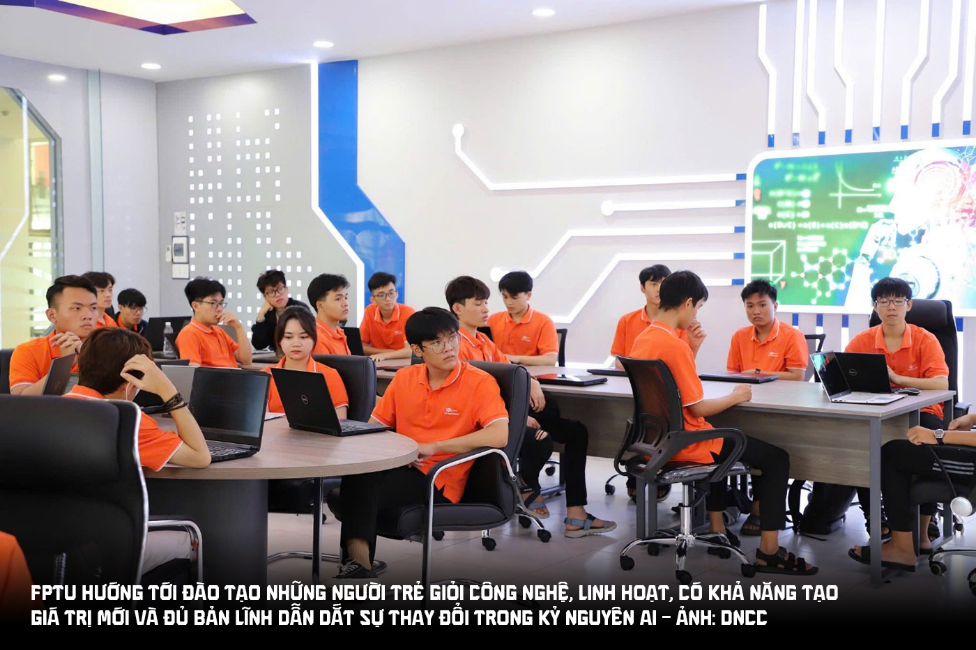 Trường ĐH FPT mở rộng ngành học theo xu hướng việc làm tương lai - Ảnh 2 Trường ĐH FPT mở rộng ngành học theo xu hướng việc làm tương lai - Ảnh 2
