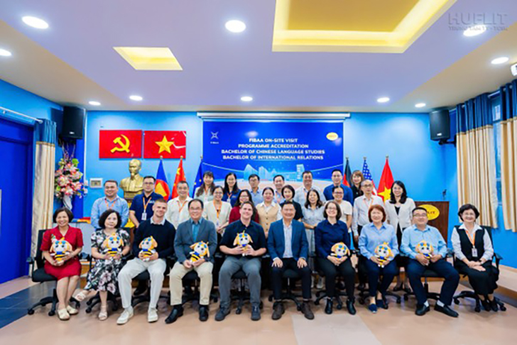 Đạt chuẩn kiểm định FIBAA - Dấu mốc cho hành trình vươn mình ra khơi của HUFLIT - Ảnh 8