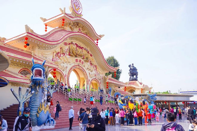 Lễ hội mùa xuân ′Tết người Việt - Ký ức trăm năm′