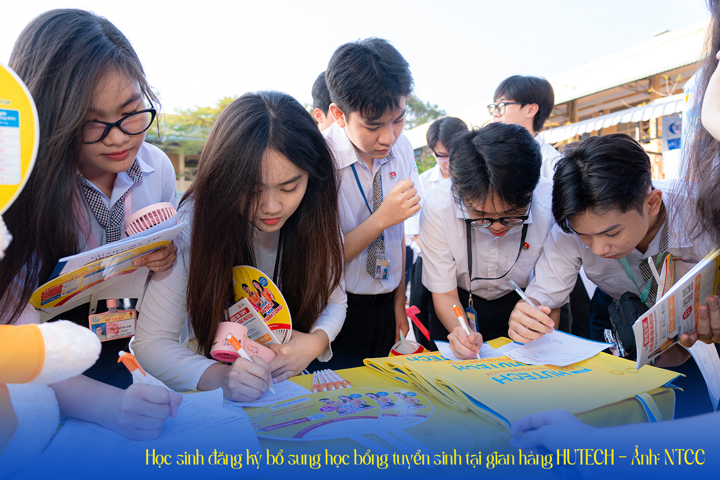 Gen Z được gì từ HUTECH Scholarship Tour 2026? - Ảnh 4