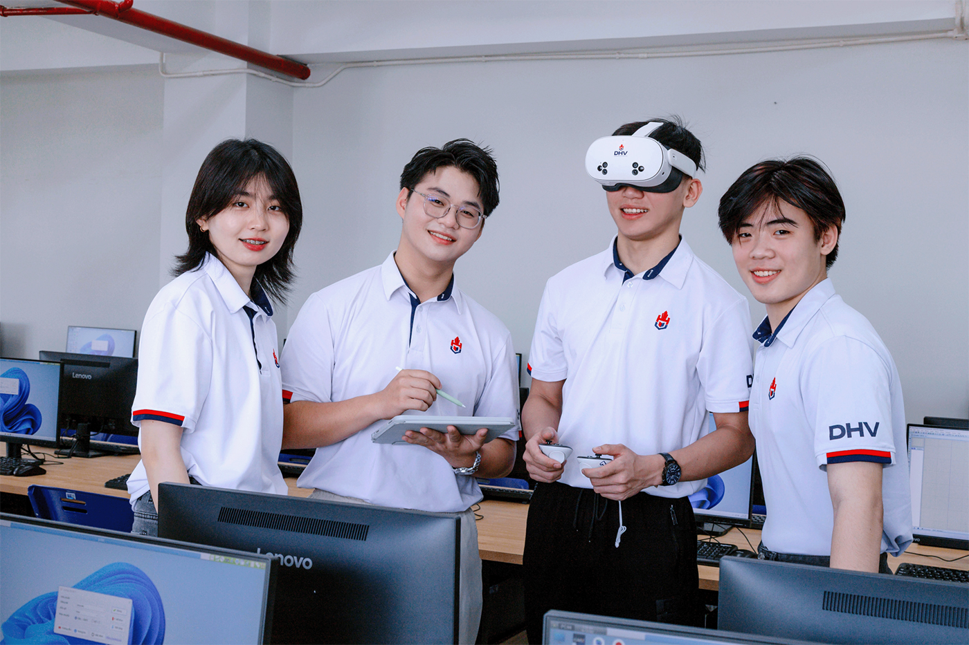 Xét học bạ tại DHV - Cơ hội nhận học bổng, hỗ trợ học phí vào ĐH cho 2K8 - Ảnh 9