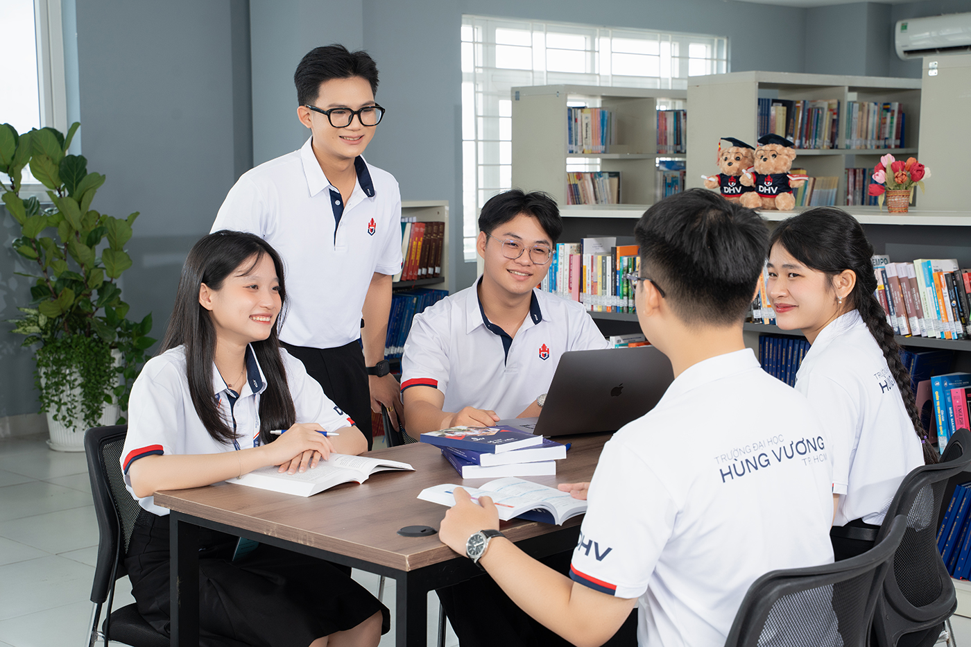 2K8 và ′cái giá′ của việc chọn sai ngành trong thời đại AI - Ảnh 8