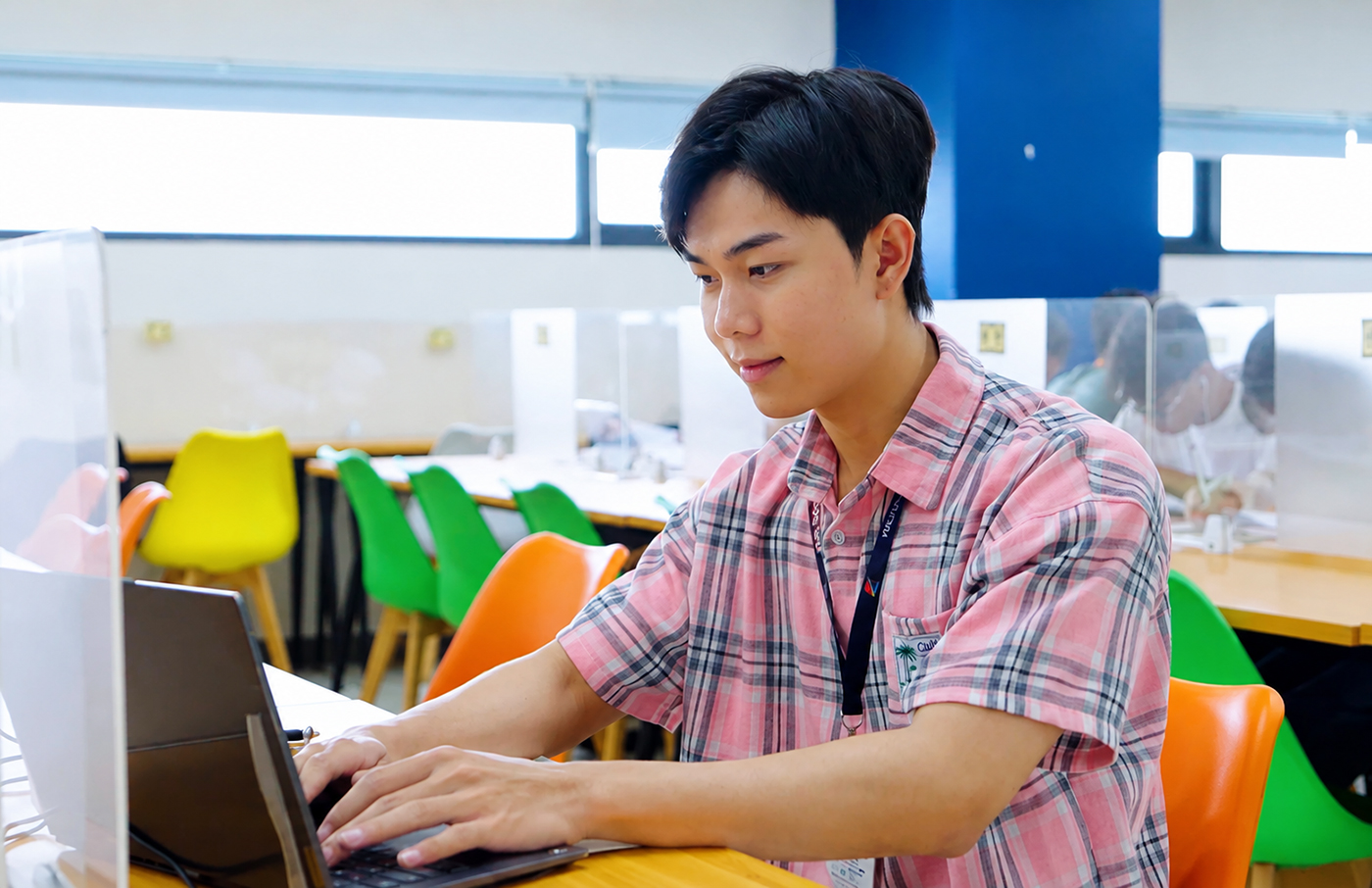 Trải nghiệm thực tiễn: Hành trình phát triển toàn diện của sinh viên HUFLIT - Ảnh 4 Trải nghiệm thực tiễn: Hành trình phát triển toàn diện của sinh viên HUFLIT - Ảnh 4
