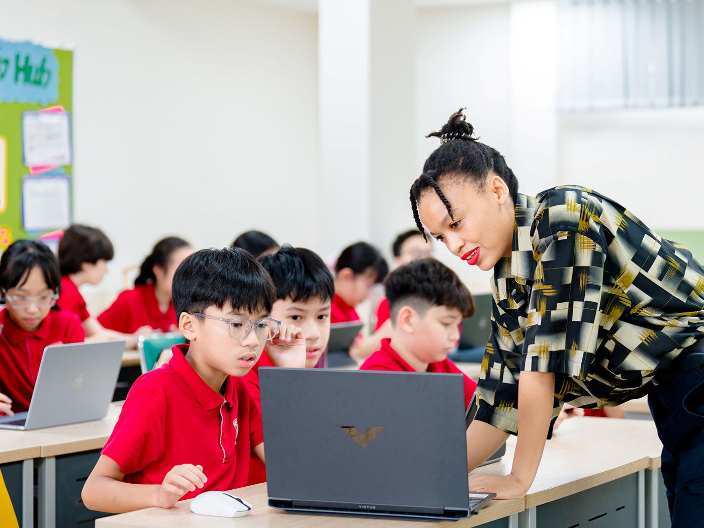 Phát triển toàn diện trong môi trường giáo dục chuẩn Cambridge tại Royal School - Ảnh 6