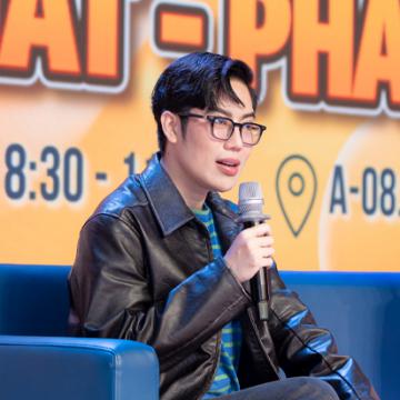 Huy Forum cùng sinh viên Ngôn ngữ Anh HUTECH giải mã hành trình ′Khoe chất - Phất danh′