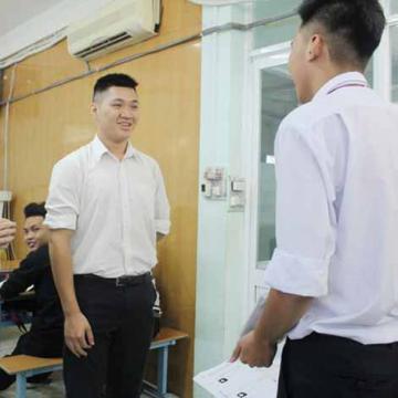 Học sinh Việt Giao học chương trình Tesol với GV nước ngoài