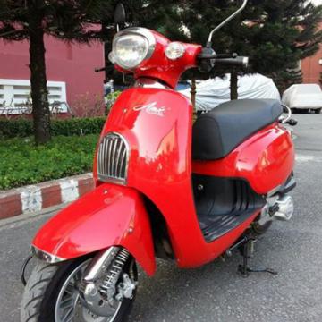 Xe Sachs Amici 125cc màu đỏ