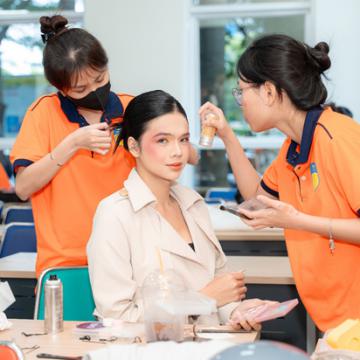 Thời trang trẻ với tham vọng đưa di sản vào đời sống đương đại