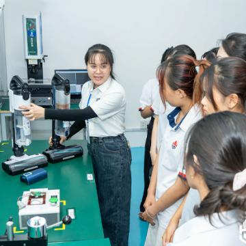 Tại DHV, bài tập cuối kỳ có thể trở thành dự án đầu tiên trong CV của bạn