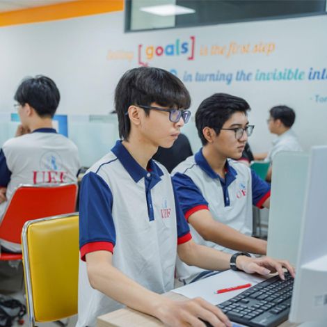 Thí sinh có cơ hội nhận học bổng sớm ngành công nghệ thông tin UEF