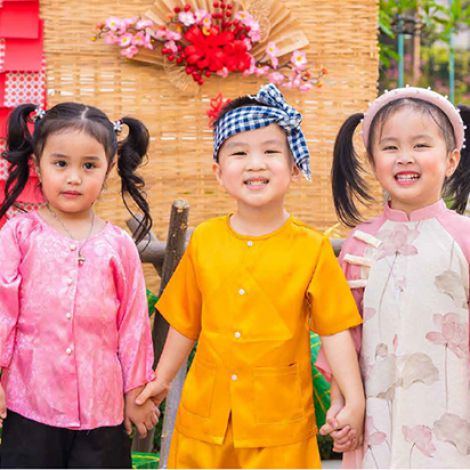 Royal School với hành trình lan tỏa giá trị Tết đa văn hóa
