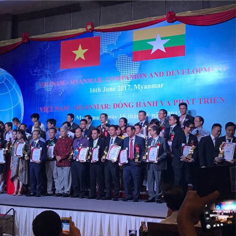 Elig nhận giải thưởng thương hiệu tiêu biểu của ASEAN
