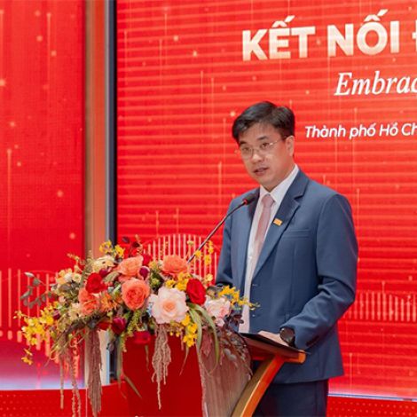UEH và bước chuyển đồng sáng tạo: Đưa tri thức thành giải pháp thực tiễn