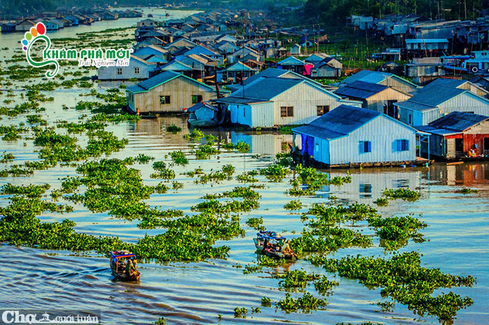 Châu Đốc, Núi Cấm, viếng miếu Bà Chúa Xứ