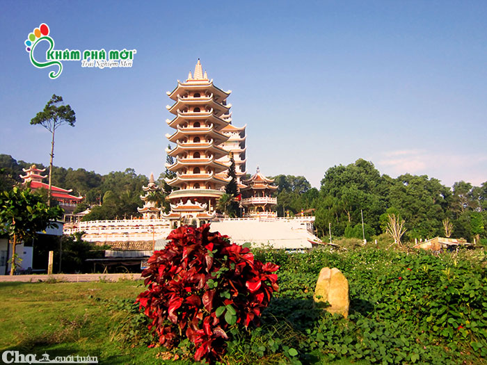 Châu Đốc, Núi Cấm, viếng miếu Bà Chúa Xứ