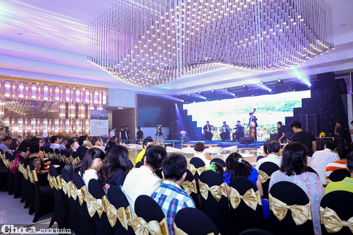 Trọn vẹn giấc mơ sở hữu nhà xịn xe sang