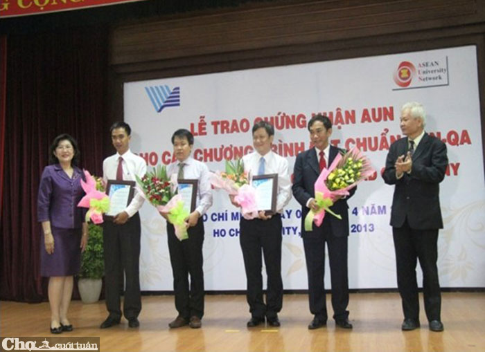 Trường ĐH Quốc Tế nhận giấy chứng nhận đạt tiêu chuẩn AUN-QA