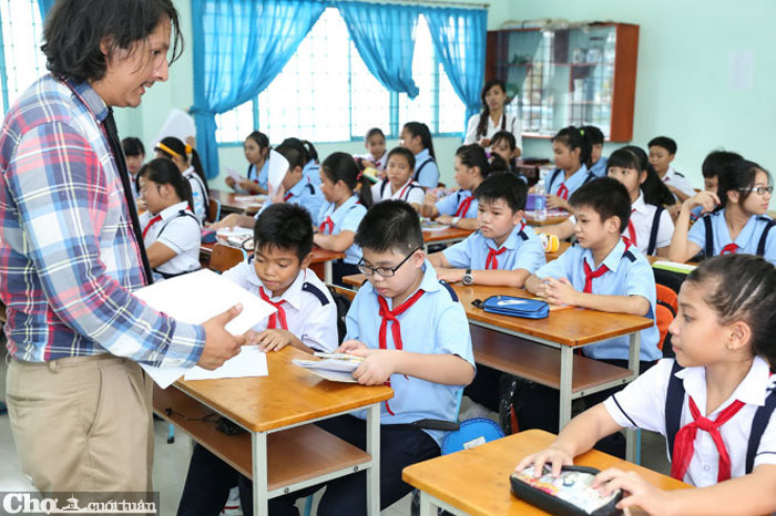 Tiếng Anh tích hợp đến với học sinh đất thép