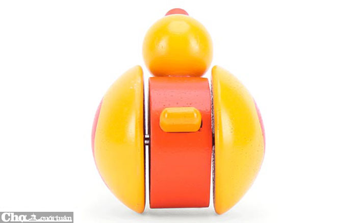Đồ chơi vịt con lật đật bằng gỗ Winwintoys 69532