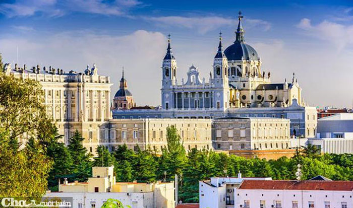 Du lịch Thụy Sĩ, Ý, Pháp, Tây Ban Nha 12 ngày