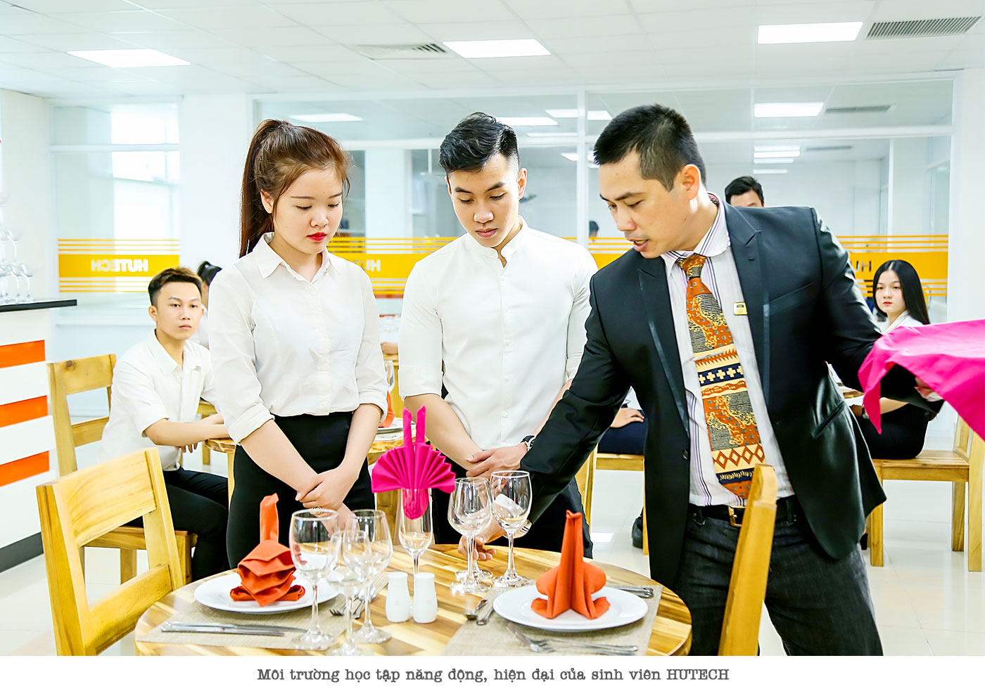 Trúng tuyển đại học đúng ngành yêu thích - hãy nhập học ngay - Ảnh 6 Trúng tuyển đại học đúng ngành yêu thích - hãy nhập học ngay - Ảnh 6