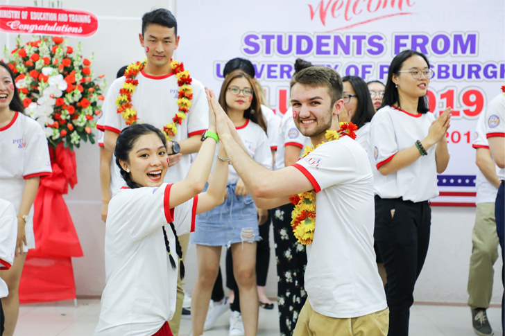 UEF trên hành trình đón sóng hội nhập - Ảnh 2 UEF trên hành trình đón sóng hội nhập - Ảnh 2
