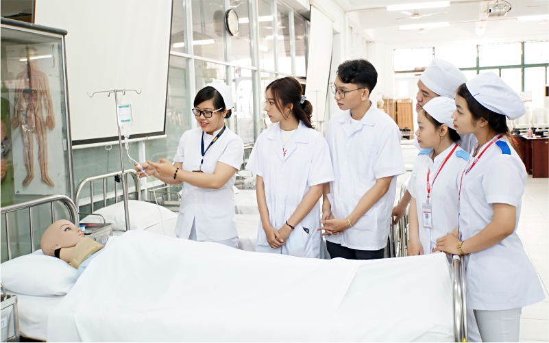 Đại học Quốc tế Hồng Bàng hợp tác đào tạo nhân lực cho bệnh viện - Ảnh 4 Đại học Quốc tế Hồng Bàng hợp tác đào tạo nhân lực cho bệnh viện - Ảnh 4