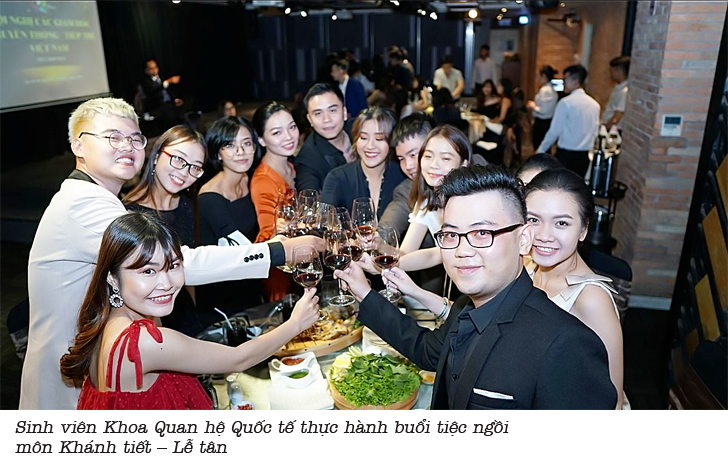 Khoa Quan hệ Quốc tế Trường ĐH HUFLIT - đào tạo theo tư duy Sáng tạo thực tế ứng dụng - Ảnh 6 Khoa Quan hệ Quốc tế Trường ĐH HUFLIT - đào tạo theo tư duy Sáng tạo thực tế ứng dụng - Ảnh 6