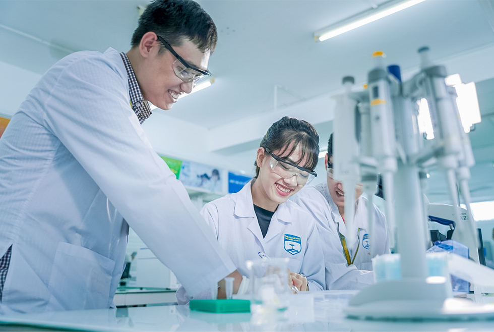 Sinh viên ngành Dược hoàn thiện chuyên môn từ hệ thống hiện đại - Ảnh 3 Sinh viên ngành Dược hoàn thiện chuyên môn từ hệ thống hiện đại - Ảnh 3