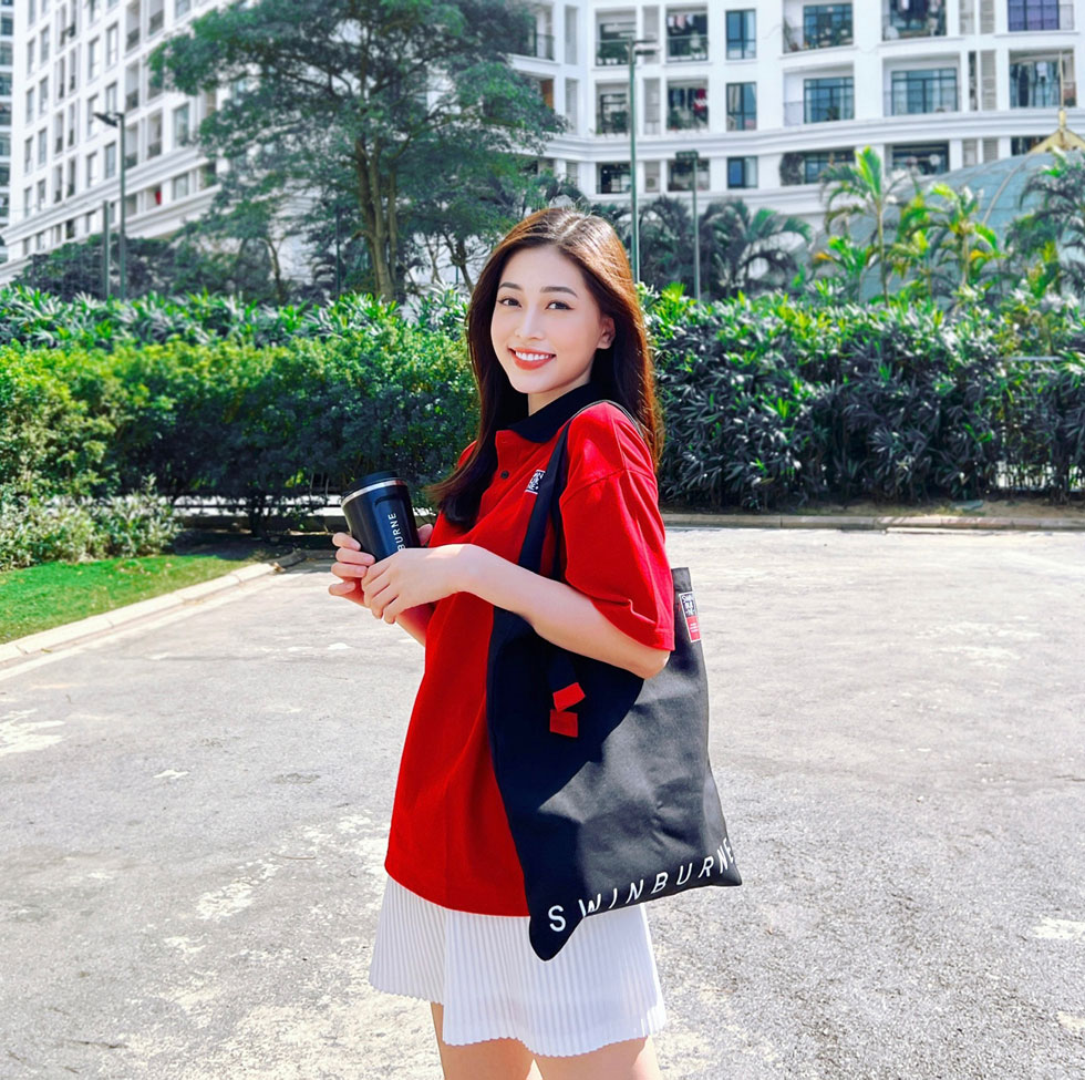 Á hậu Phương Nga trở thành tân sinh viên Swinburne Việt Nam - Ảnh 4 Á hậu Phương Nga trở thành tân sinh viên Swinburne Việt Nam - Ảnh 4