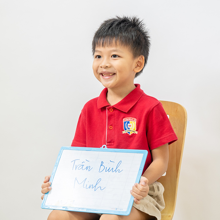 1.001 sắc thái hài hước khi... chụp ảnh thẻ nhập học trường quốc tế - ảnh 3 1.001 sắc thái hài hước khi... chụp ảnh thẻ nhập học trường quốc tế - ảnh 3