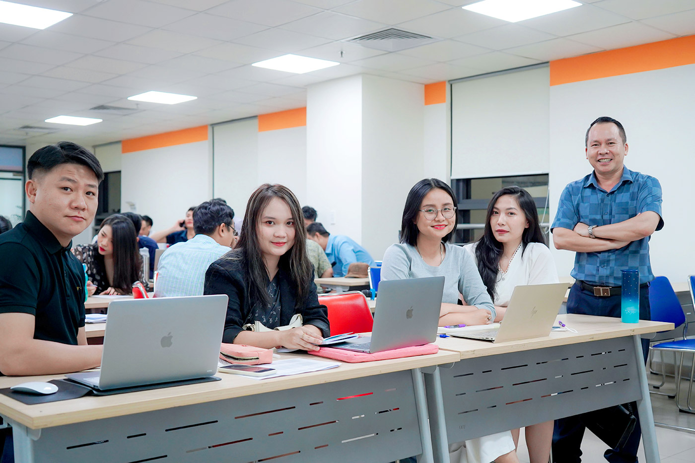 Thêm lợi thế phát triển với bằng thạc sĩ UEF - Ảnh 6 Thêm lợi thế phát triển với bằng thạc sĩ UEF - Ảnh 6