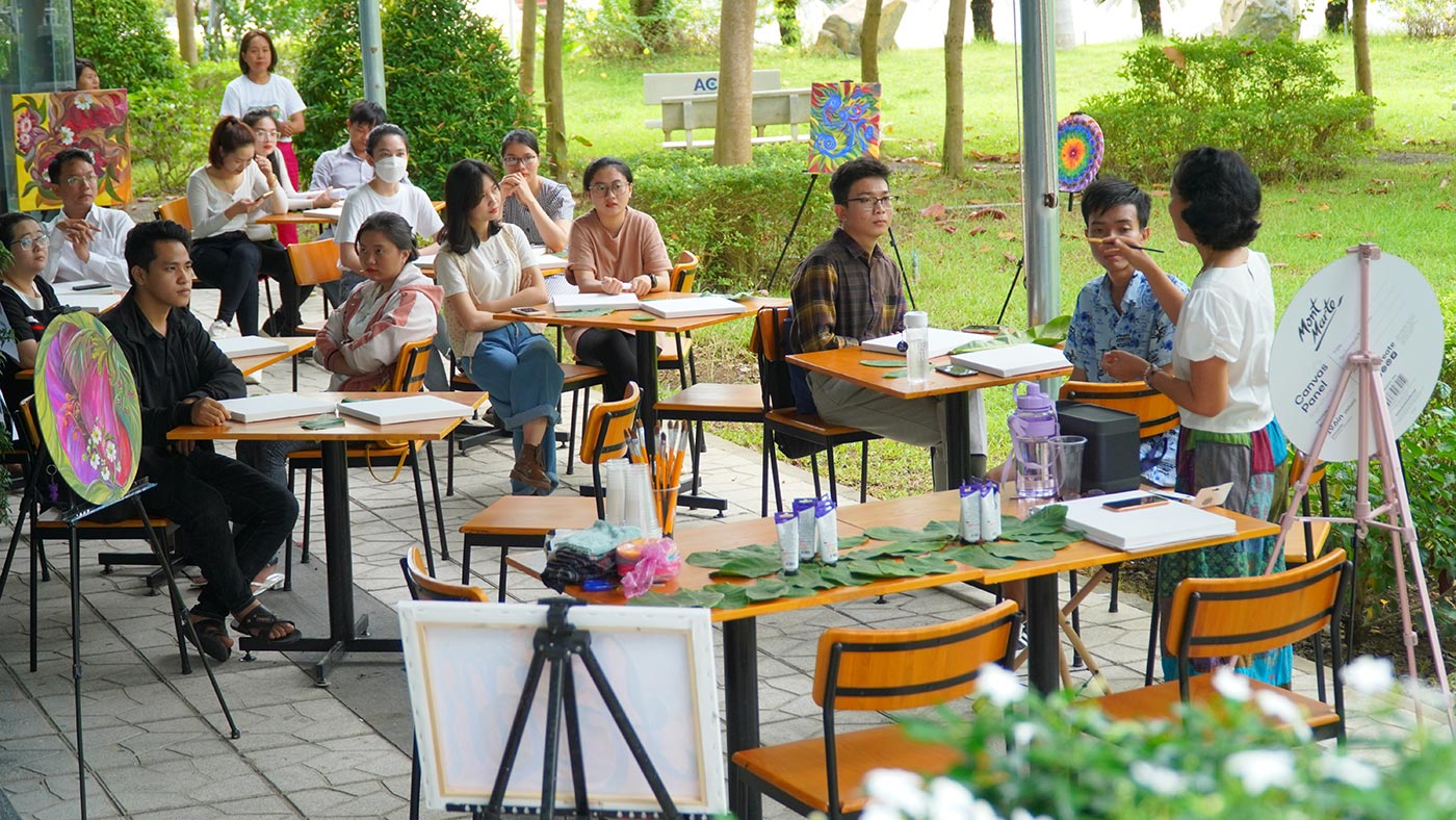 Để học phí không là rào cản vào đại học - Ảnh 7 Để học phí không là rào cản vào đại học - Ảnh 7