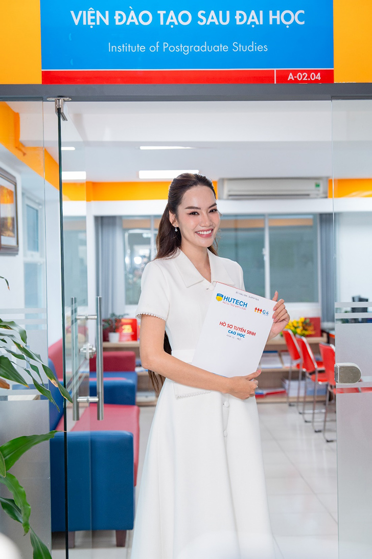 HUTECH tặng học bổng thạc sĩ 100% học phí cho hoa hậu Lê Hoàng Phương - ảnh 2 HUTECH tặng học bổng thạc sĩ 100% học phí cho hoa hậu Lê Hoàng Phương - ảnh 2