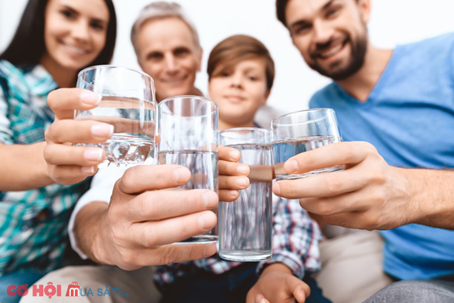Chăm sóc sức khỏe gia đình với máy lọc nước điện giải - Ảnh 1 Chăm sóc sức khỏe gia đình với máy lọc nước điện giải - Ảnh 1