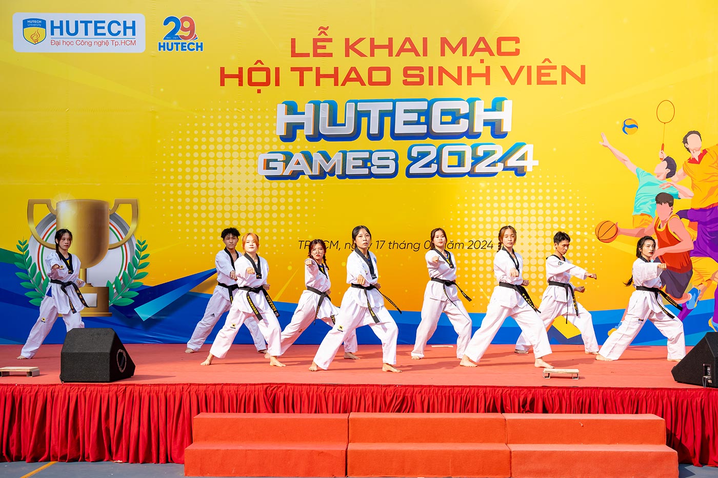 HUTECH nhận hồ sơ xét tuyển học bạ: Từ 18-24 điểm - ảnh 6 HUTECH nhận hồ sơ xét tuyển học bạ: Từ 18-24 điểm - ảnh 6