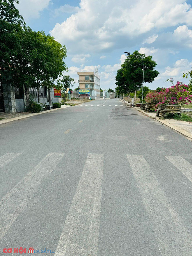 Chính chủ cần sang gấp lô đất thổ cư mặt tiền đường cách QL51 chỉ 3km - Ảnh 3 Chính chủ cần sang gấp lô đất thổ cư mặt tiền đường cách QL51 chỉ 3km - Ảnh 3