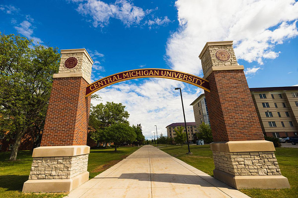 Săn ngay cơ hội học bổng tại triển lãm EducationUSA 2024 - ảnh 3 Săn ngay cơ hội học bổng tại triển lãm EducationUSA 2024 - ảnh 3